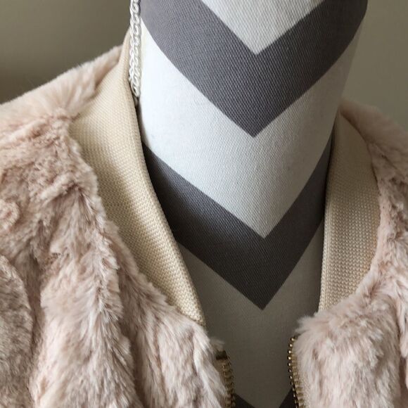 Womens fuzzy faux fur bomber - Picture 3 of 6